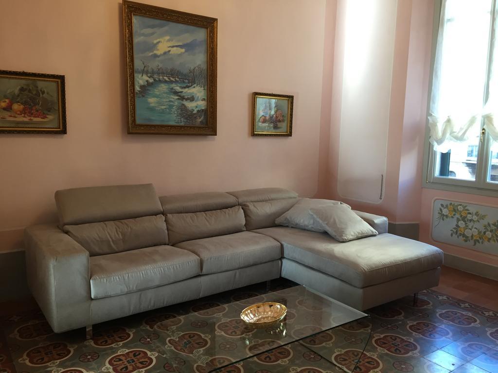 Palazzo Carasi Apartments Κρεμόνα Εξωτερικό φωτογραφία
