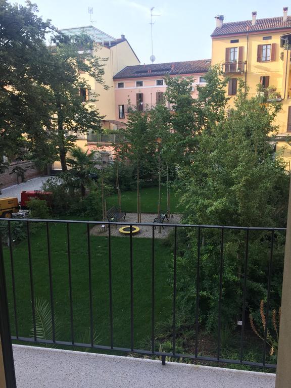 Palazzo Carasi Apartments Κρεμόνα Εξωτερικό φωτογραφία