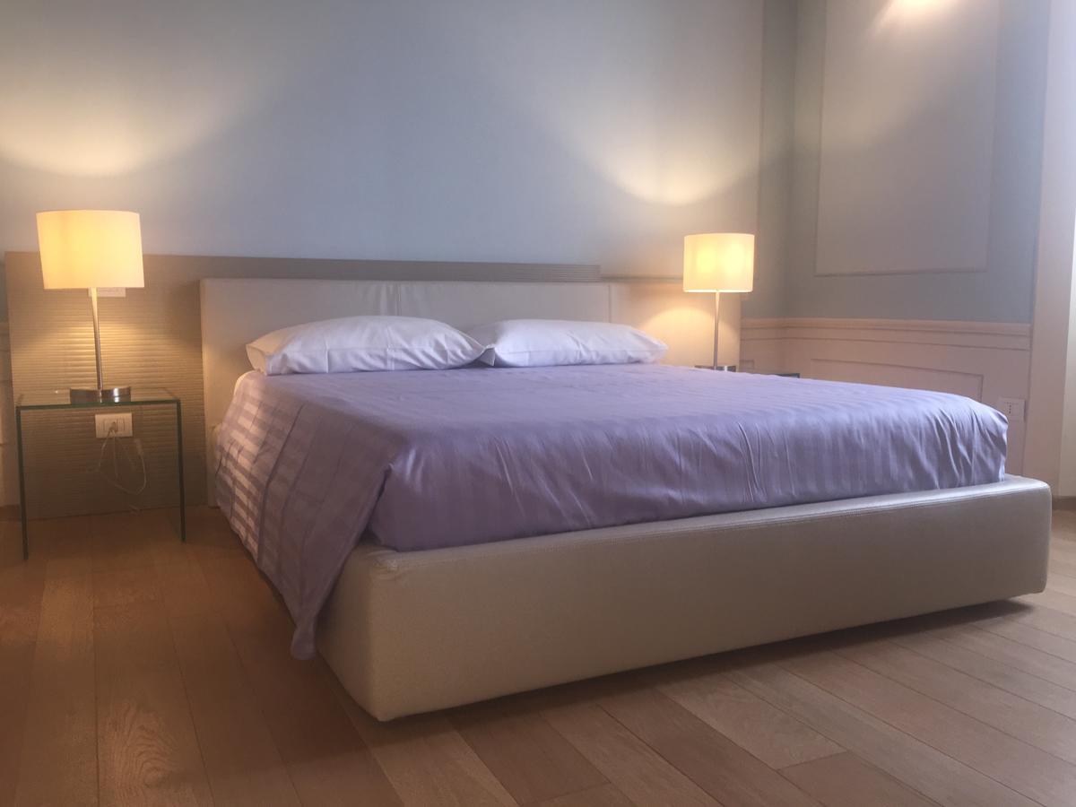 Palazzo Carasi Apartments Κρεμόνα Εξωτερικό φωτογραφία
